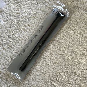 makeup flawless concealer brush tool ELF black handle studio vegan cruel…